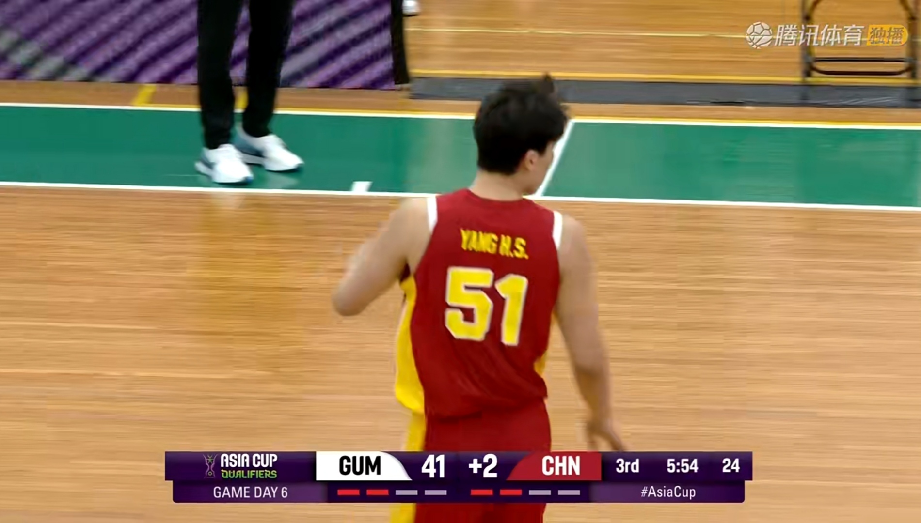 客场战胜对手,夺得宝贵的三分 客场战胜对手,夺得宝贵的三分