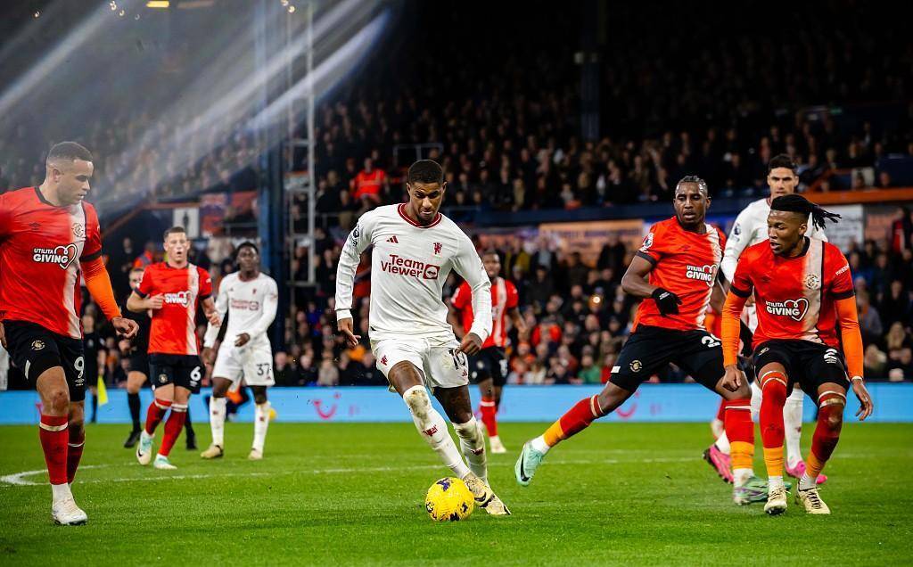 索尔斯克亚率队赢球，曼联再次崛起