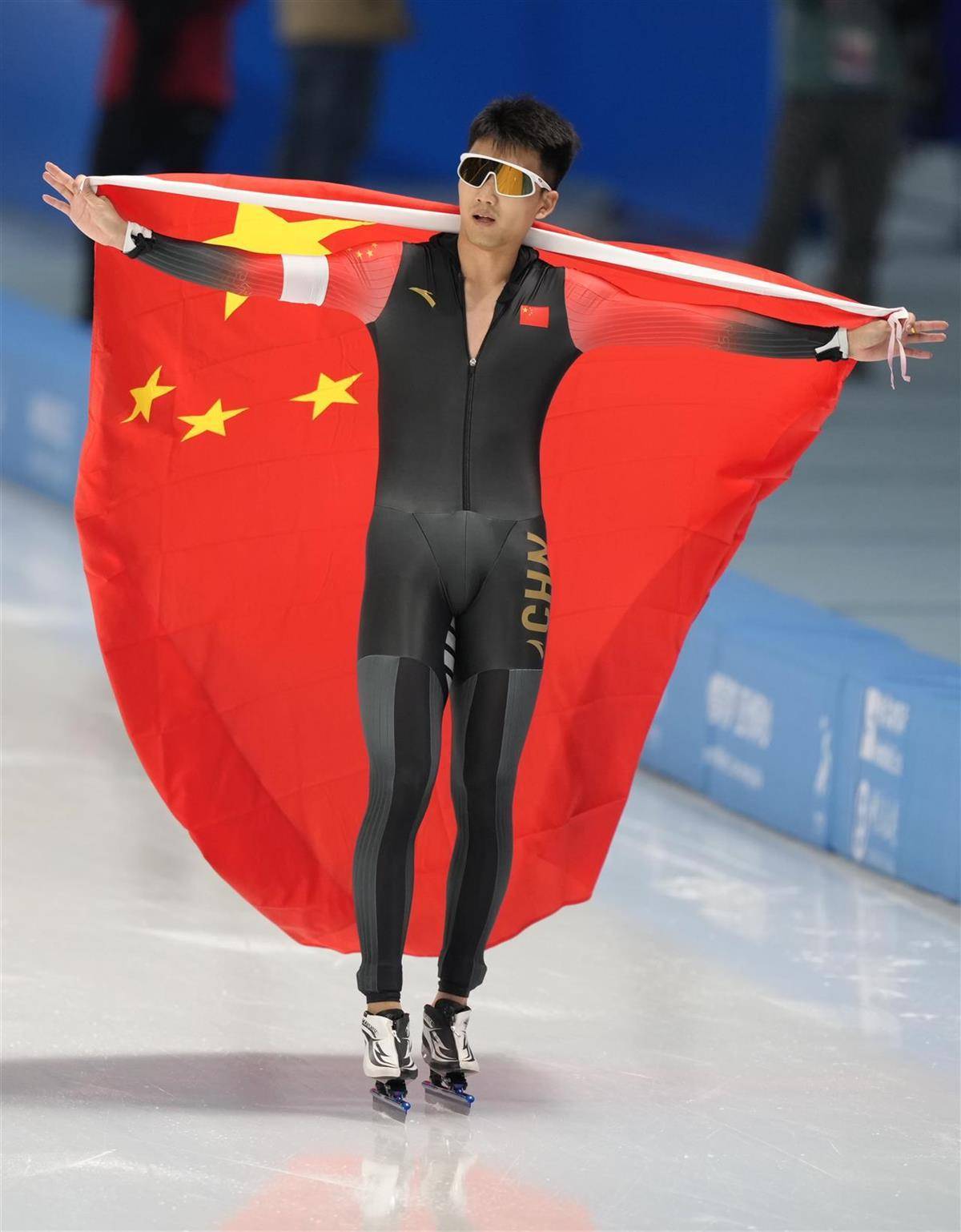 多项比赛进入白热化阶段,争夺众多金牌 多项比赛进入白热化阶段,争夺众多金牌