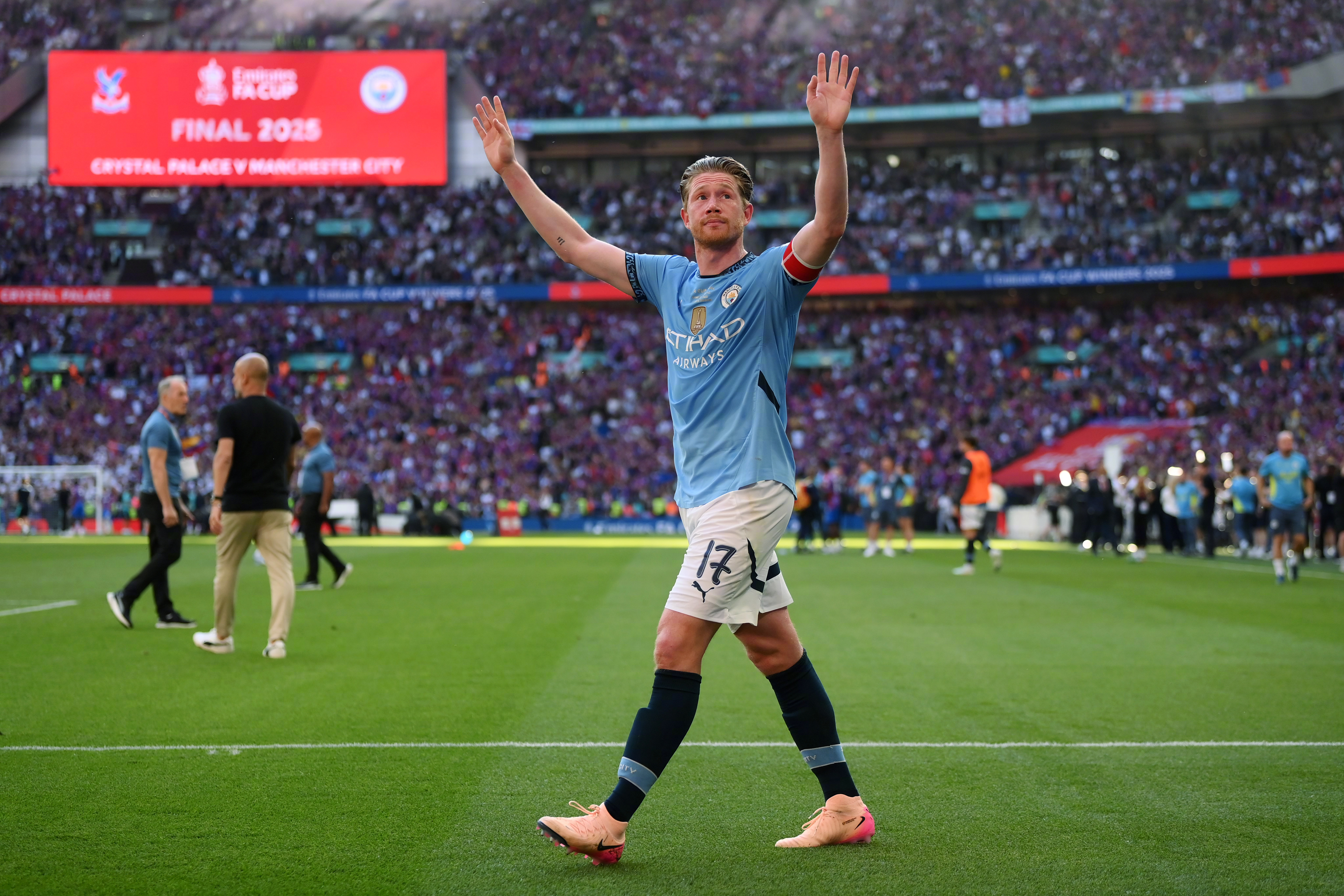 昨日英超：德布劳内淘汰梅西，官方公布名单