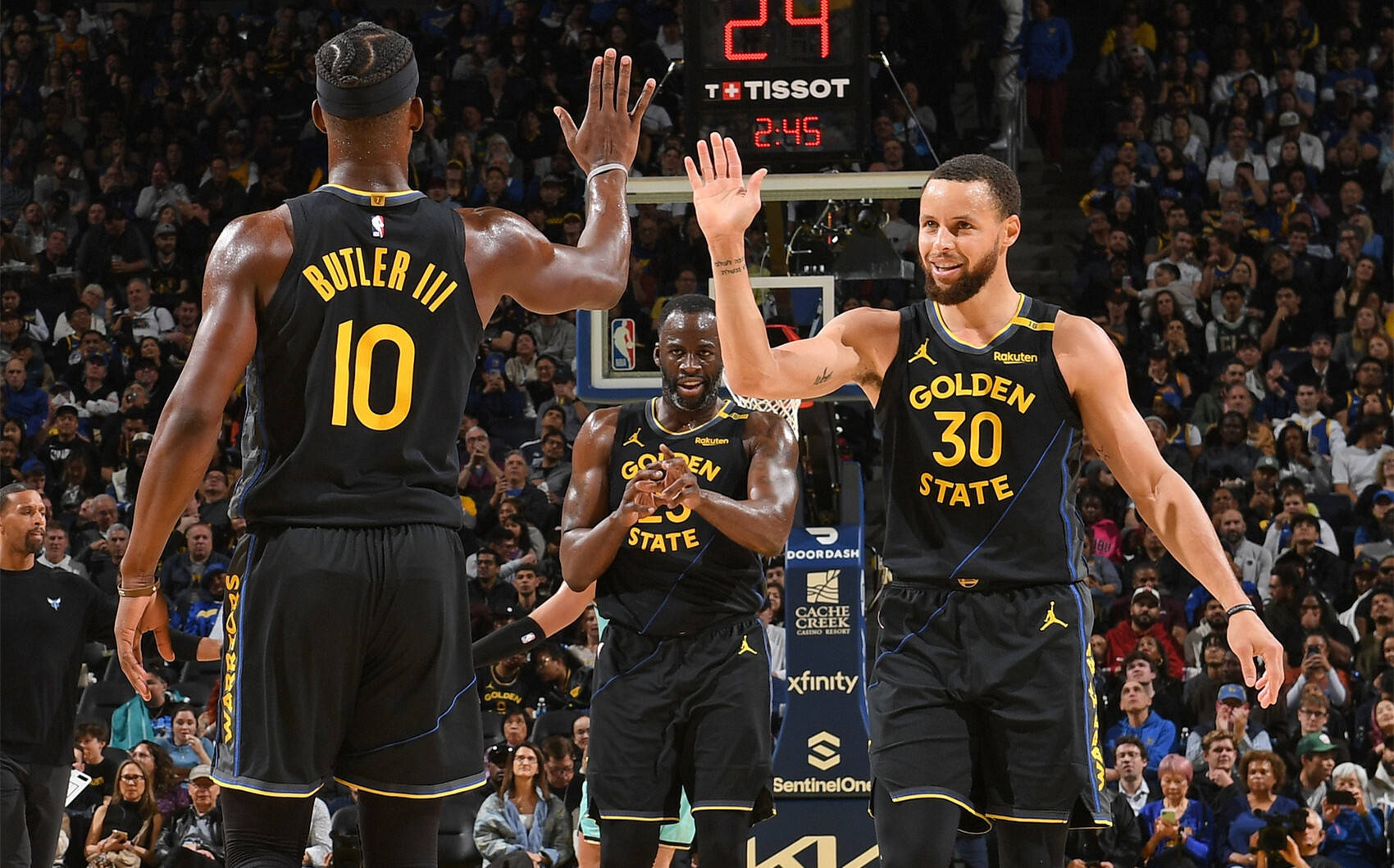 包含NBA｜勇士登顶，关键一战的词条