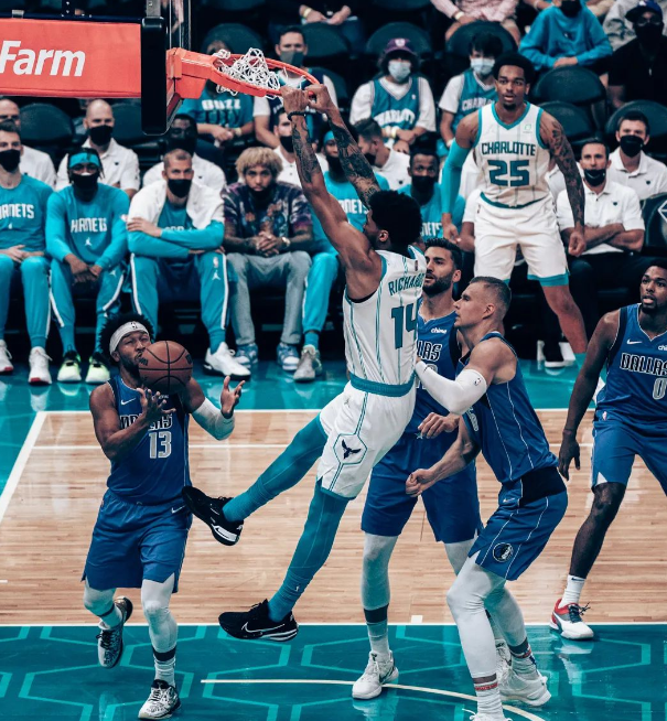 克罗托内客场告捷,继续保持不败的简单介绍 克罗托内客场告捷,继续保持不败的简单介绍