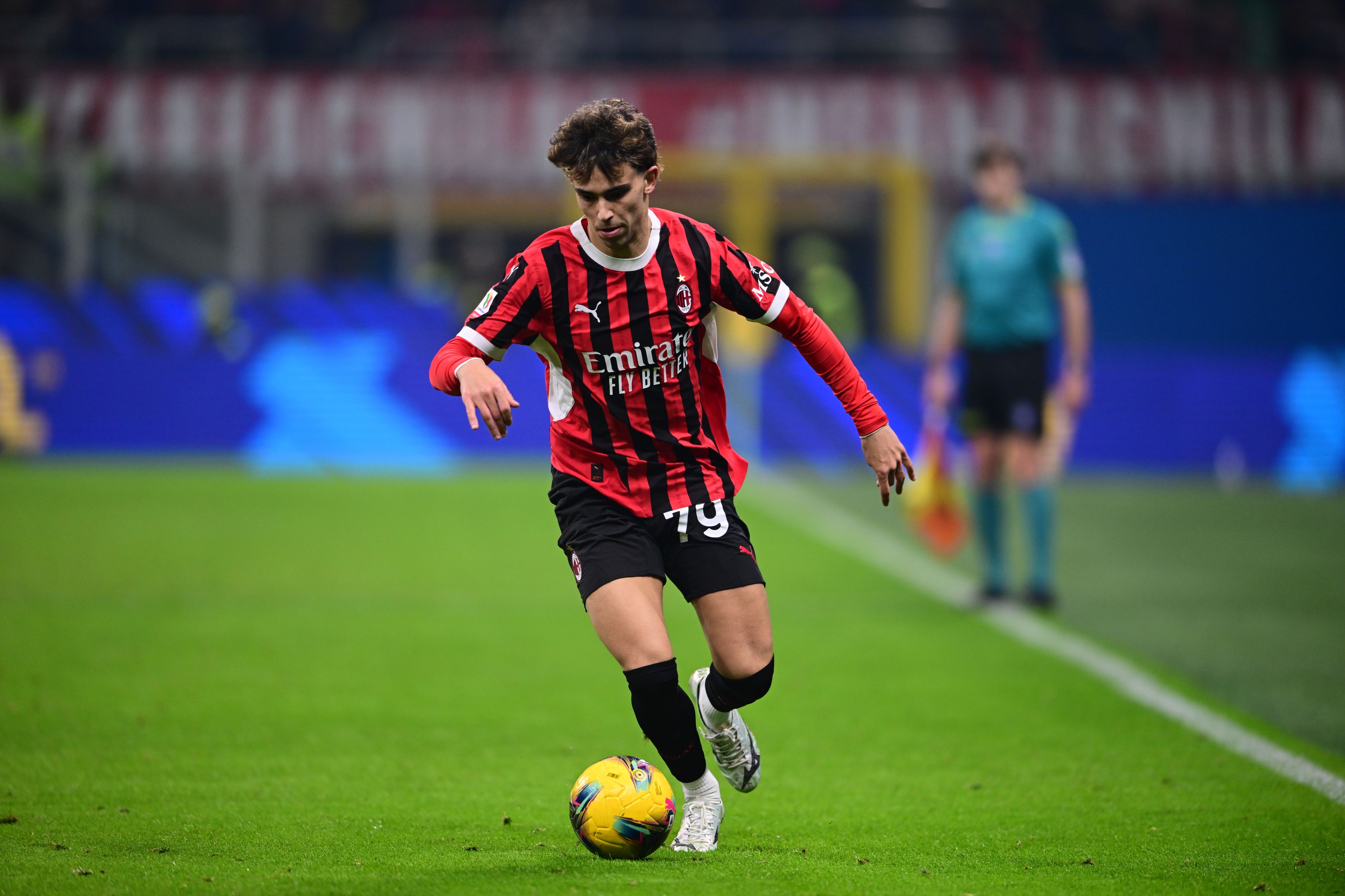 克鲁塞罗球员失误频频,导致失利 克鲁塞罗球员失误频频,导致失利