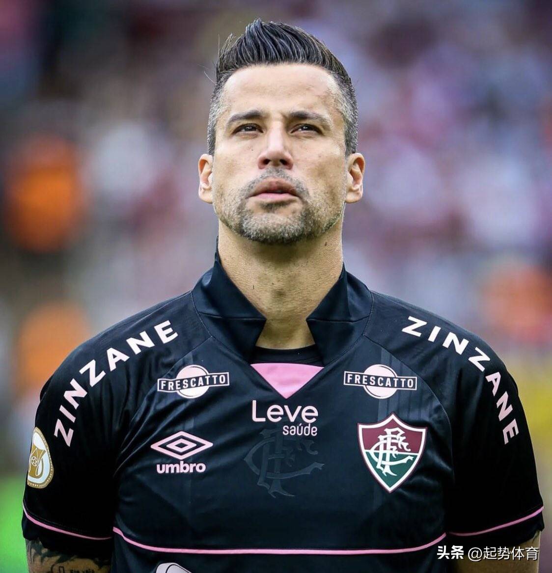 克鲁塞罗球员失误频频,导致失利 克鲁塞罗球员失误频频,导致失利