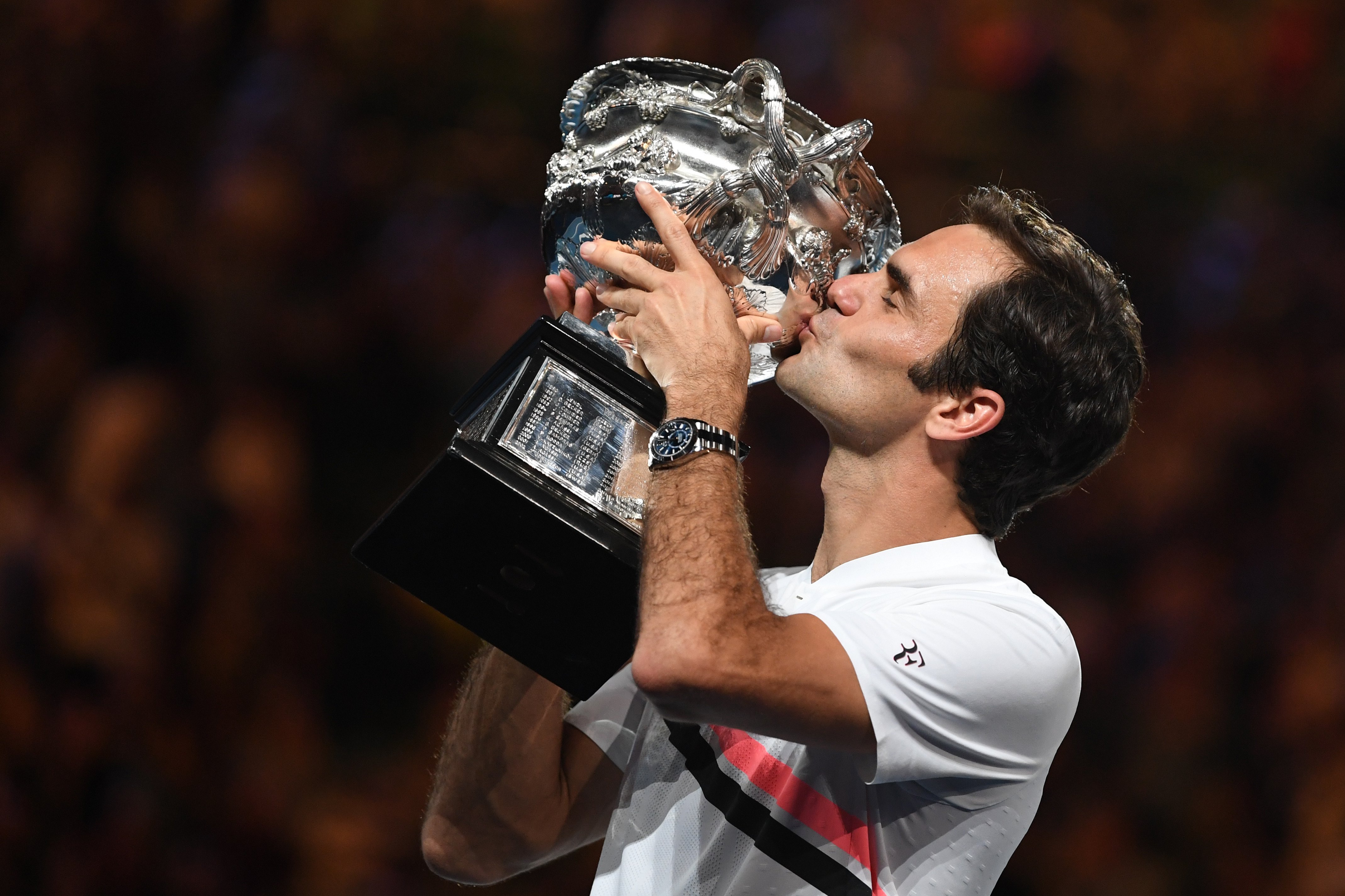 澳大利亚网球队强势英国网球队，费德勒绝境逆转的简单介绍