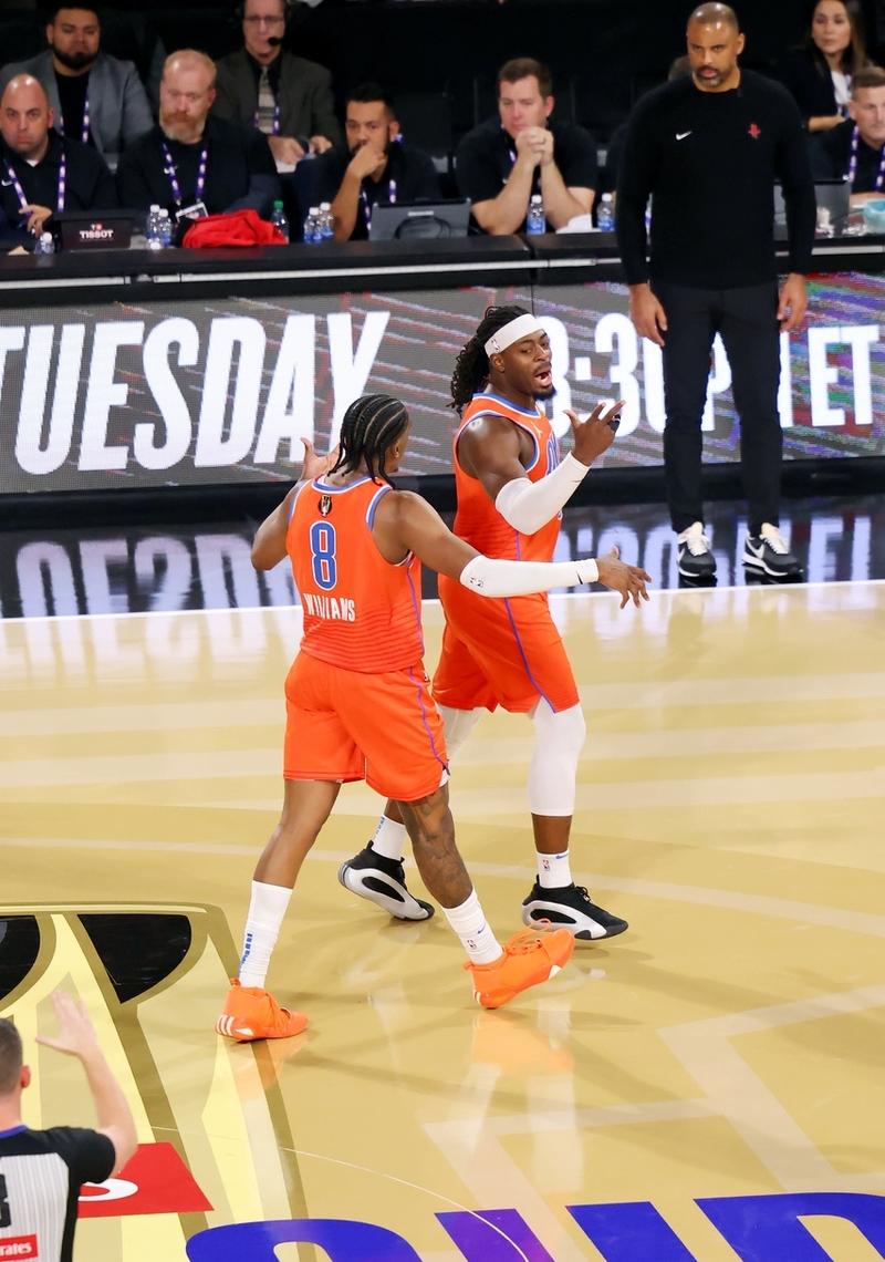 威廉姆斯横扫阿斯顿马丁，皮亚斯特里状态火热