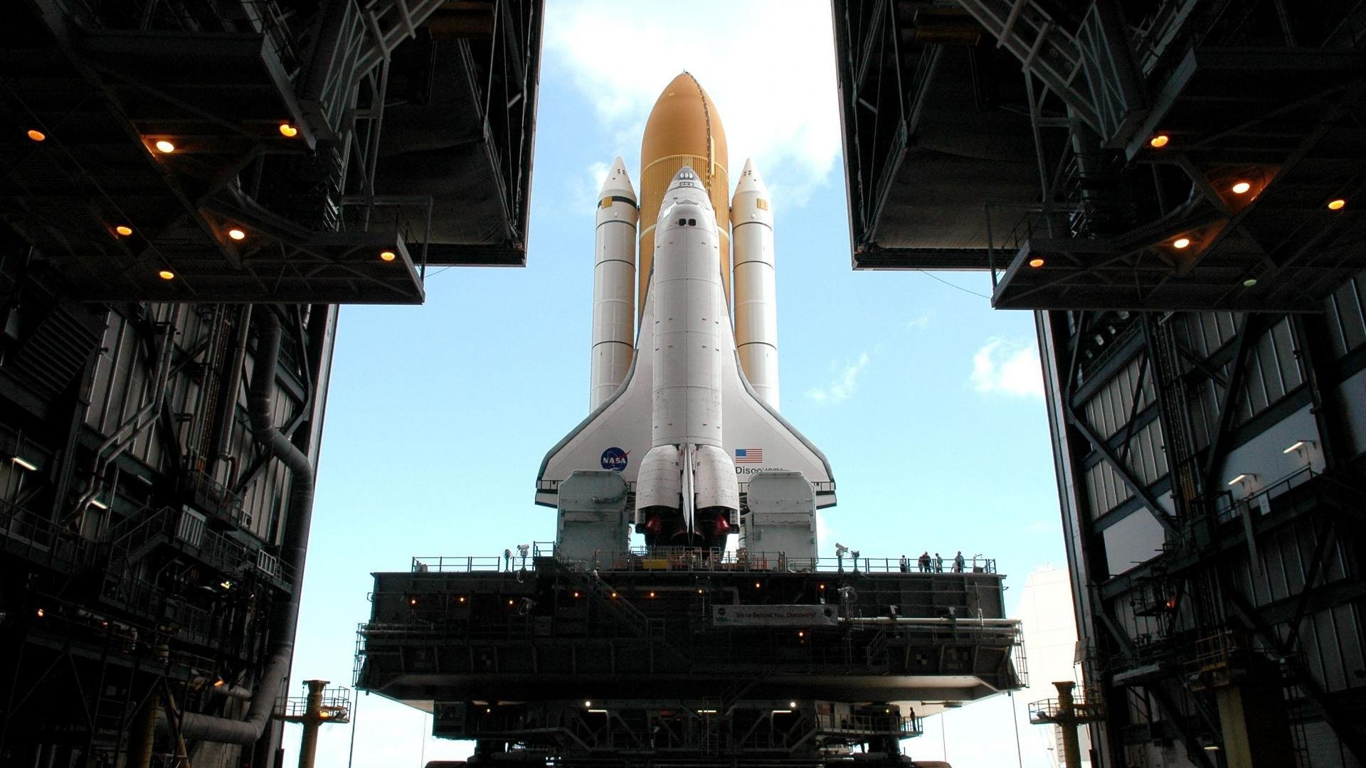 绿茵硬仗启示录，当尼日利亚的铁血遭遇荷兰的精密，观硬仗之王伊布的美学