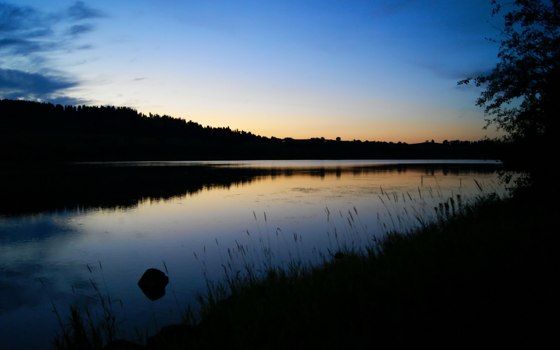 完美足球的化身，穆勒在欧冠决赛夜如何用隐形征服全场