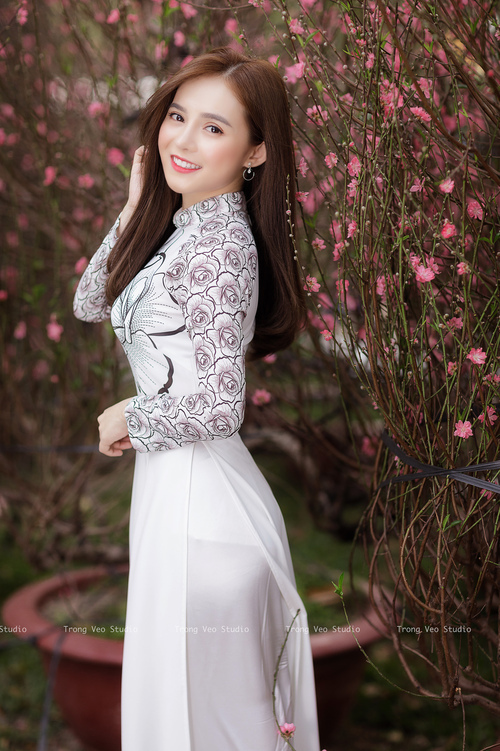 赛道与球场，城市心跳间的勇士逆袭