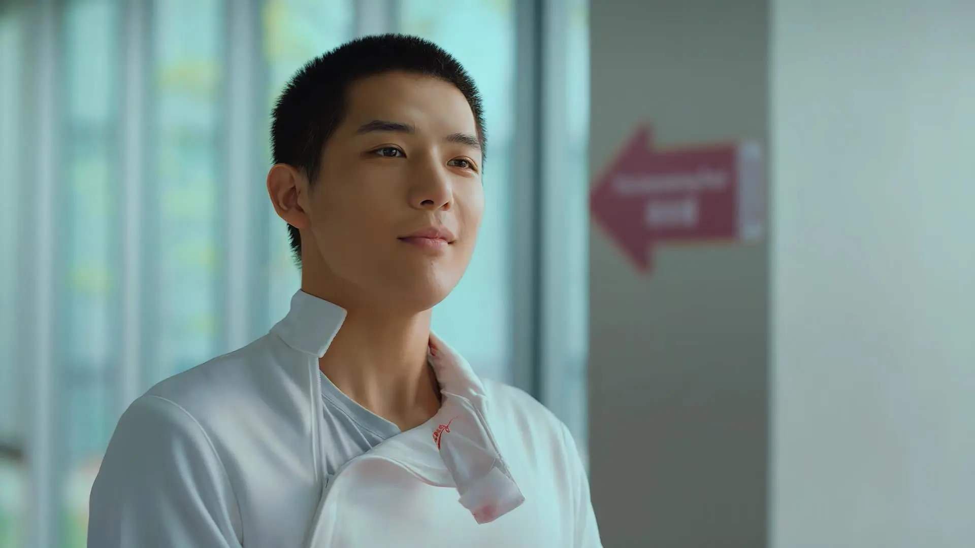 极速狂飙与压哨绝杀,从F1终局焦点到广东险胜灰熊的竞技启示